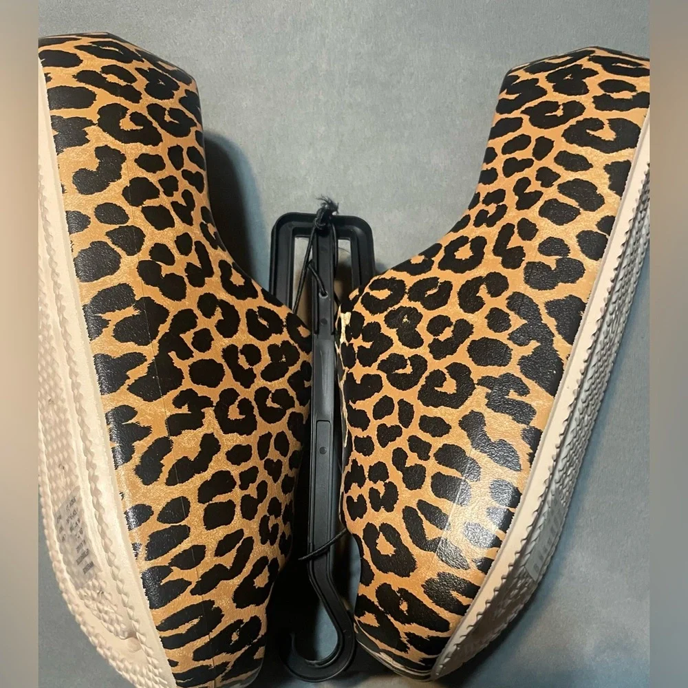 No Boundaries Cheetah Print Slides Sandals NWT Size 6 EVA Comfort Footbed - Picture 6 of 7